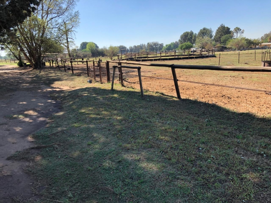 3 Bedroom Property for Sale in Theoville Gauteng