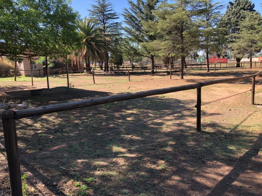 3 Bedroom Property for Sale in Theoville Gauteng