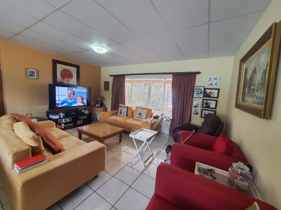 3 Bedroom Property for Sale in Theoville Gauteng