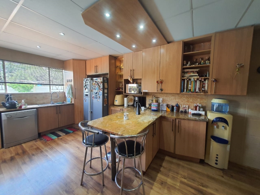 3 Bedroom Property for Sale in Theoville Gauteng