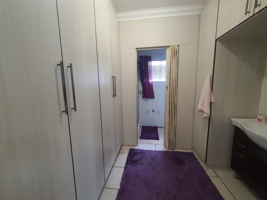 3 Bedroom Property for Sale in Theoville Gauteng