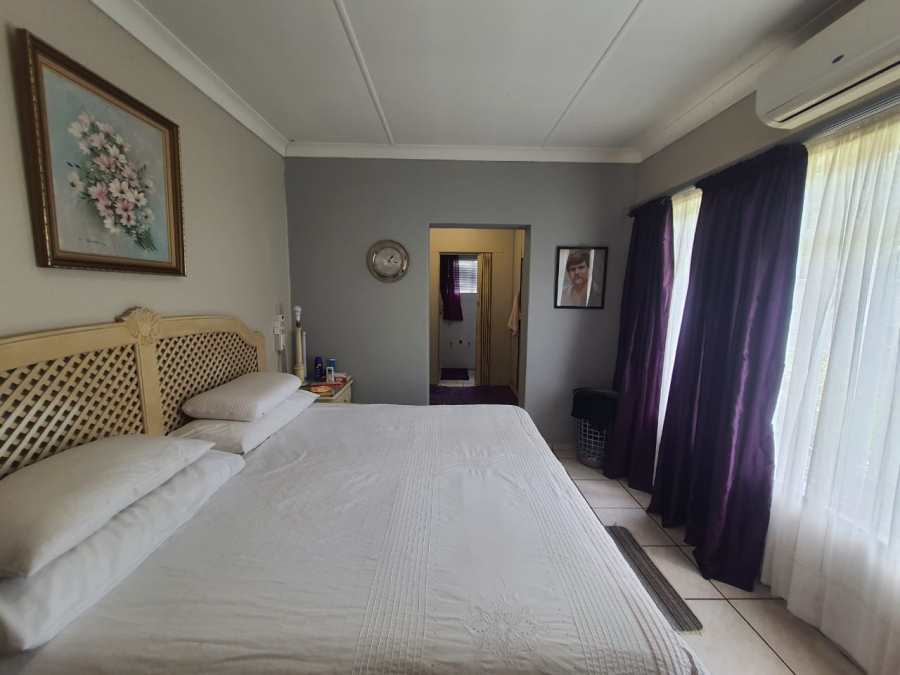 3 Bedroom Property for Sale in Theoville Gauteng