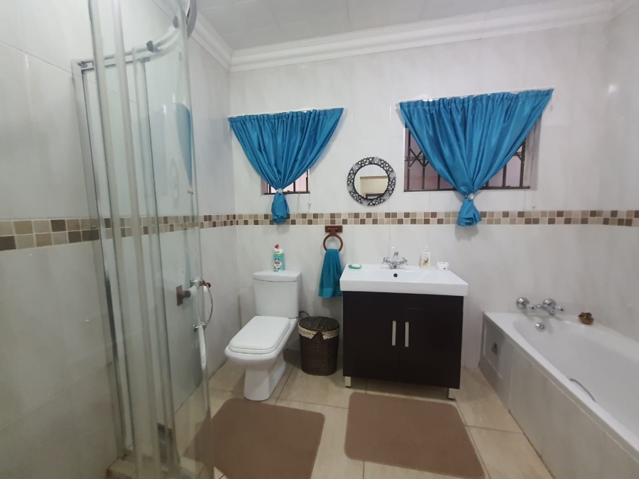 3 Bedroom Property for Sale in Theoville Gauteng