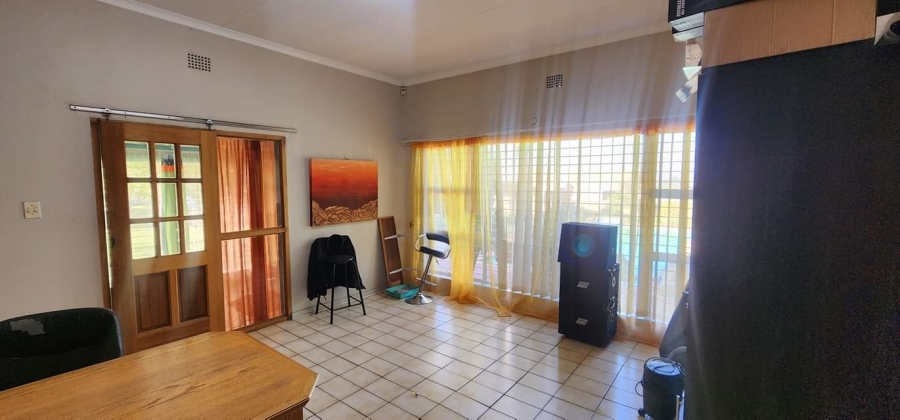 4 Bedroom Property for Sale in Mantevrede Gauteng