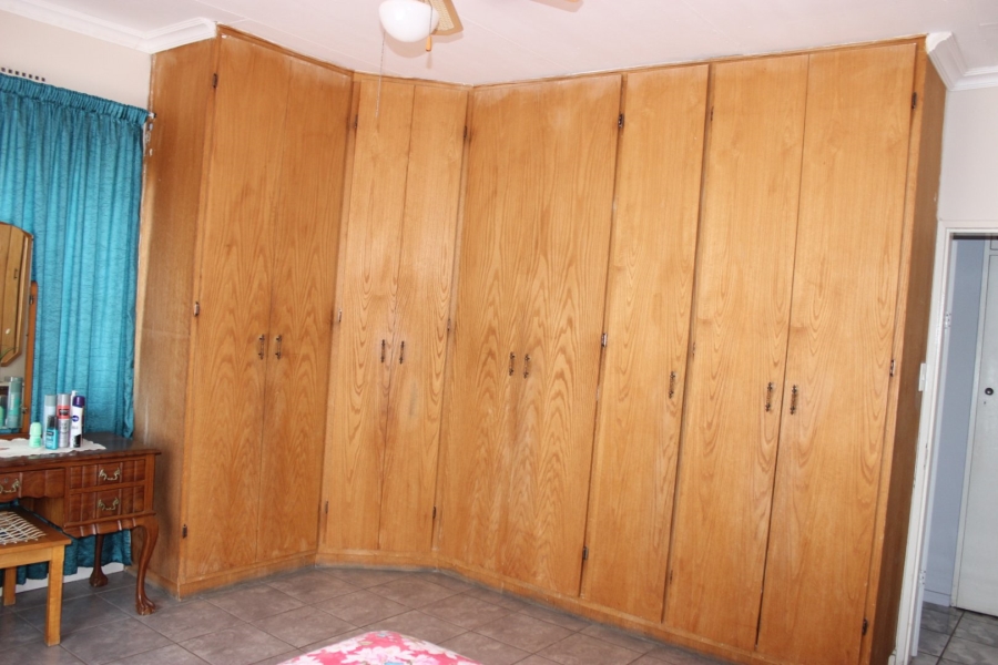 4 Bedroom Property for Sale in Miravaal Gauteng
