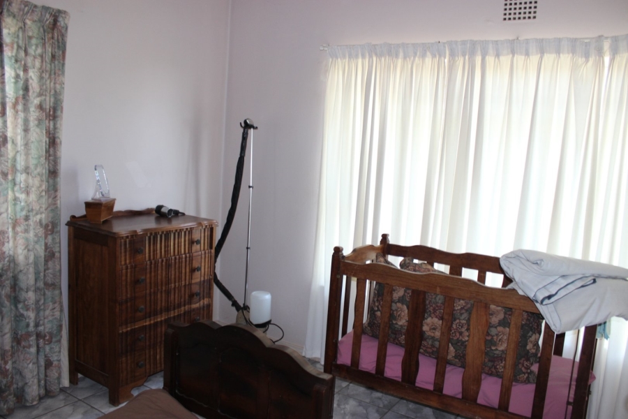 4 Bedroom Property for Sale in Miravaal Gauteng