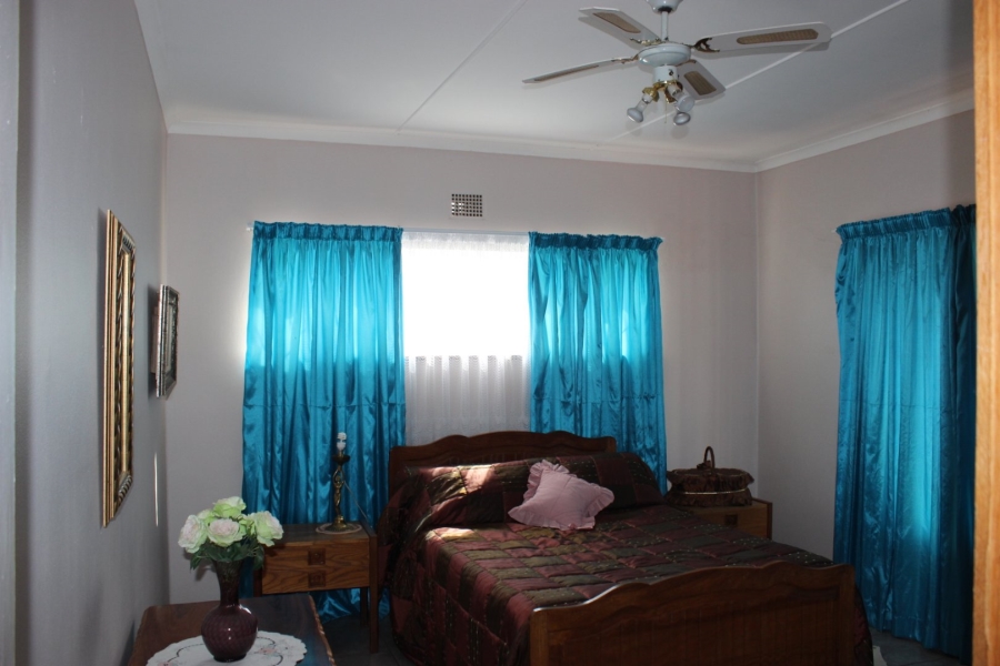 4 Bedroom Property for Sale in Miravaal Gauteng