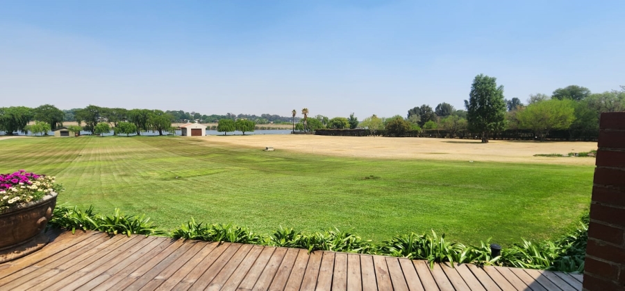 4 Bedroom Property for Sale in Kaalplaats Gauteng