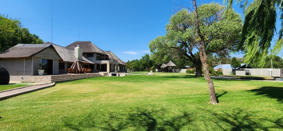 7 Bedroom Property for Sale in Vaalview Gauteng