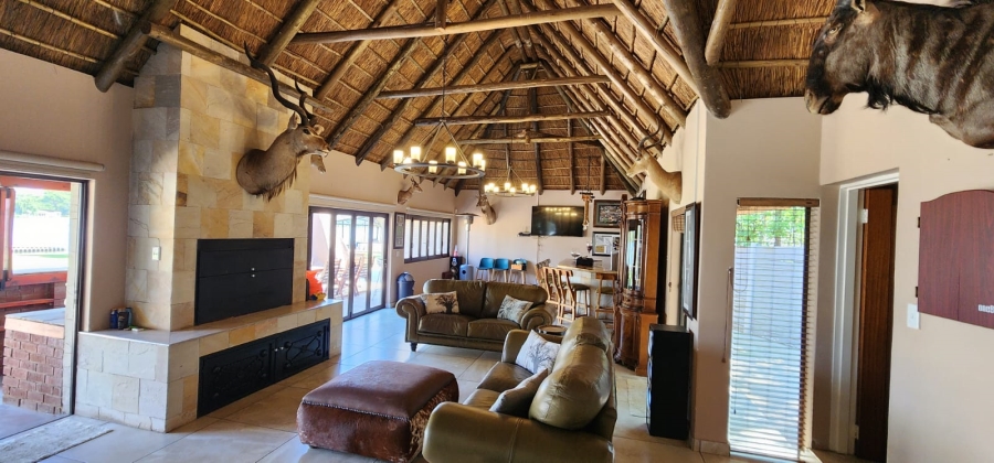 7 Bedroom Property for Sale in Vaalview Gauteng