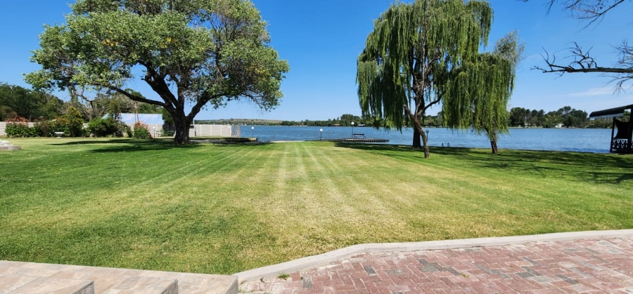 7 Bedroom Property for Sale in Vaalview Gauteng