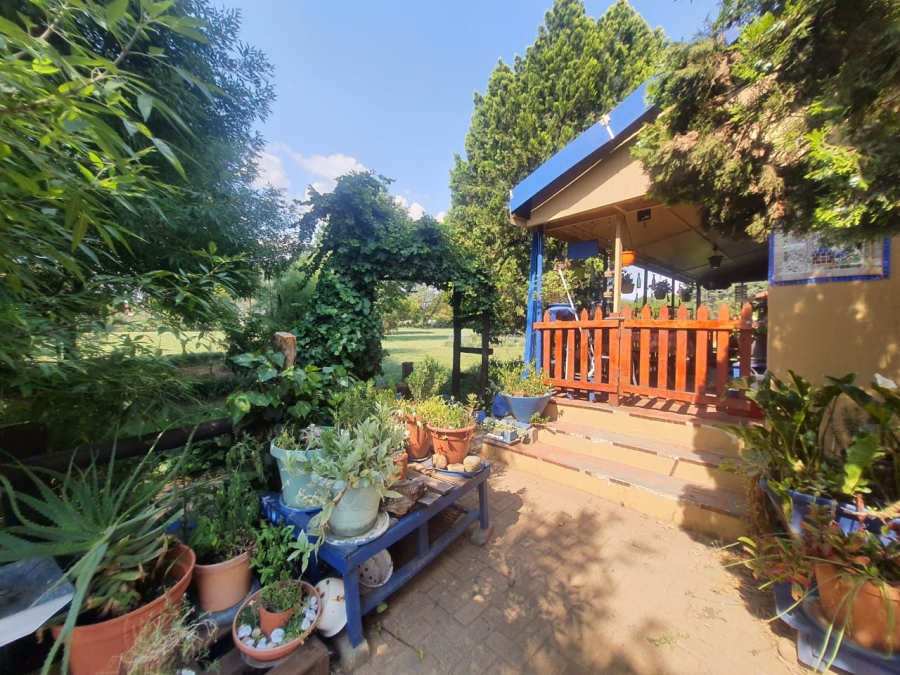 5 Bedroom Property for Sale in Northdene Gauteng