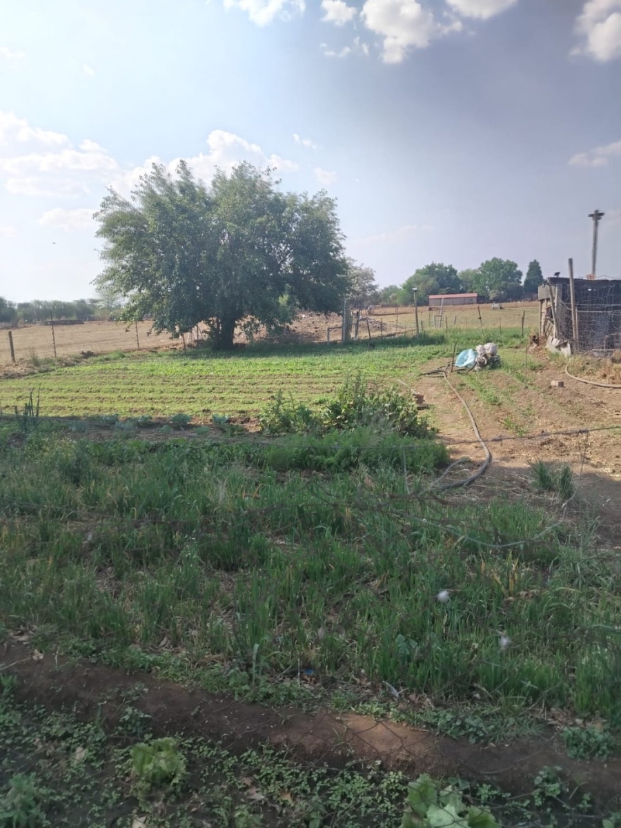4 Bedroom Property for Sale in Mullerstuine Gauteng