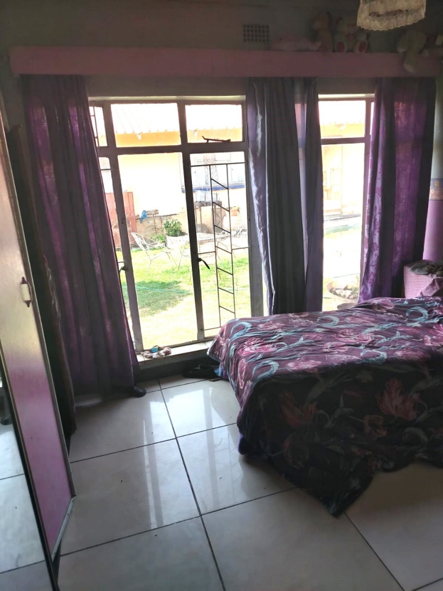 4 Bedroom Property for Sale in Mullerstuine Gauteng