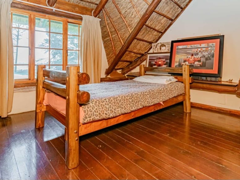 5 Bedroom Property for Sale in Lochvaal Gauteng