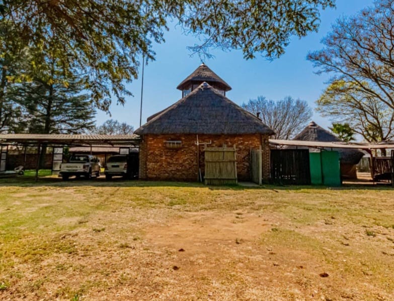 5 Bedroom Property for Sale in Lochvaal Gauteng