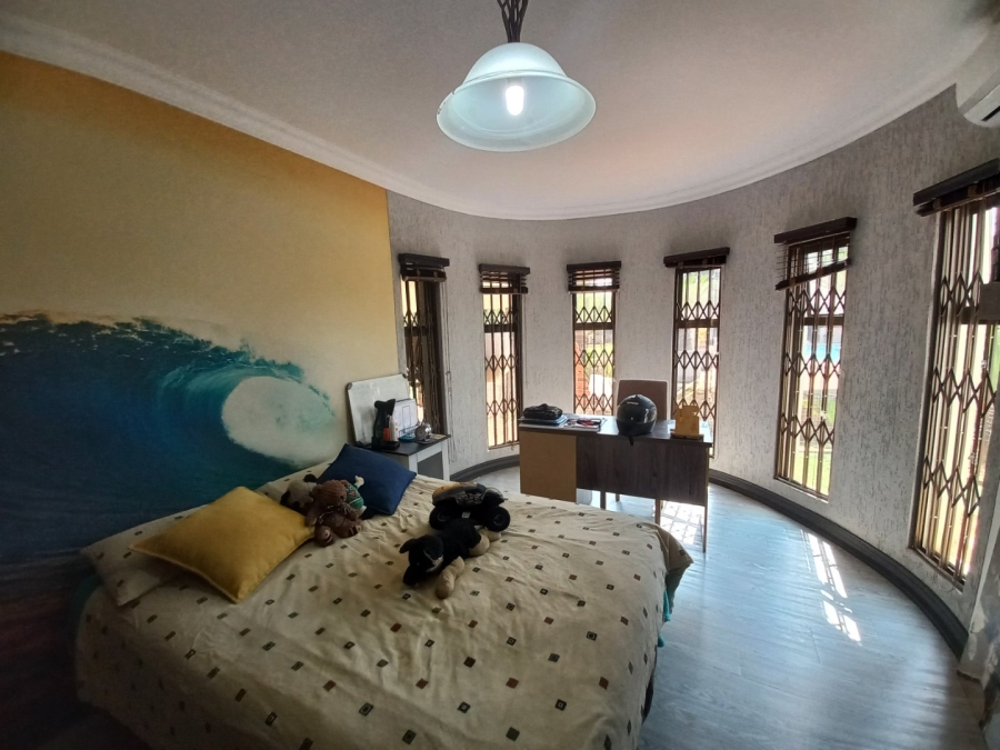 8 Bedroom Property for Sale in Mantevrede Gauteng
