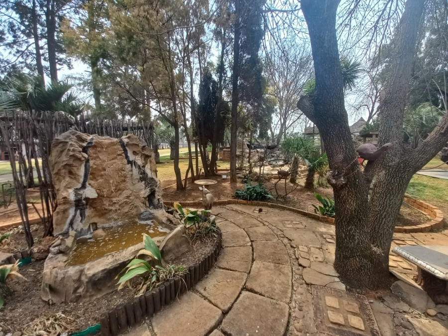 8 Bedroom Property for Sale in Mantevrede Gauteng