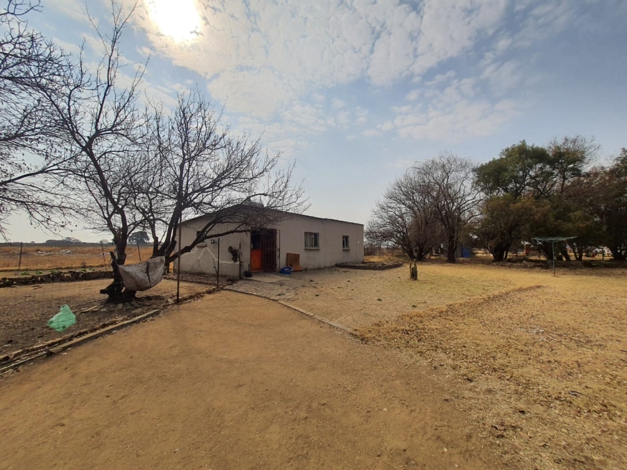 4 Bedroom Property for Sale in Louisrus Gauteng