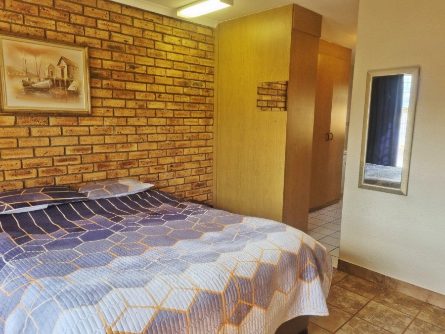 3 Bedroom Property for Sale in Rangeview Gauteng