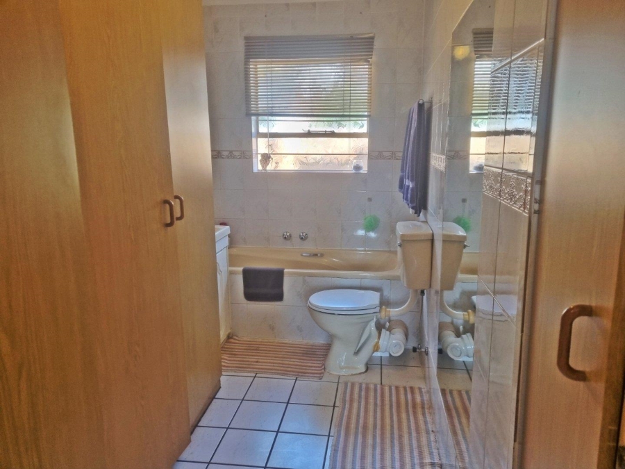 3 Bedroom Property for Sale in Rangeview Gauteng
