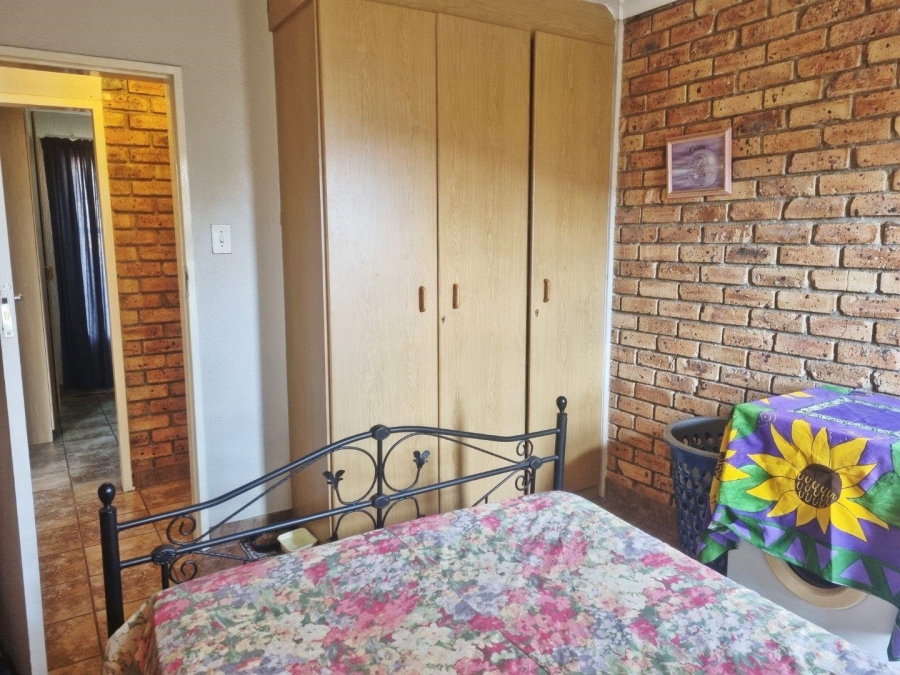 3 Bedroom Property for Sale in Rangeview Gauteng