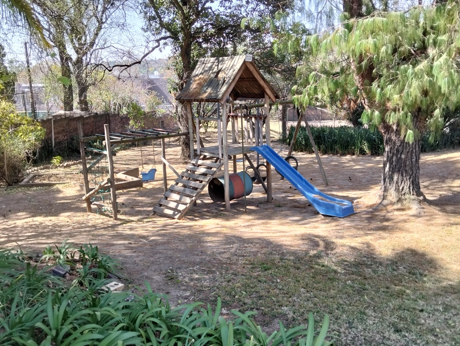 5 Bedroom Property for Sale in Ferndale Gauteng