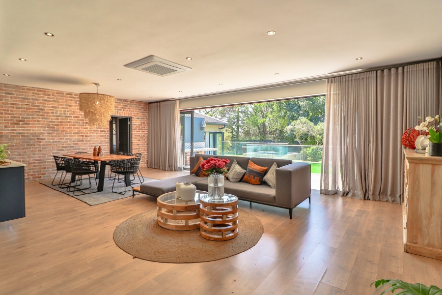 8 Bedroom Property for Sale in Bryanston Gauteng