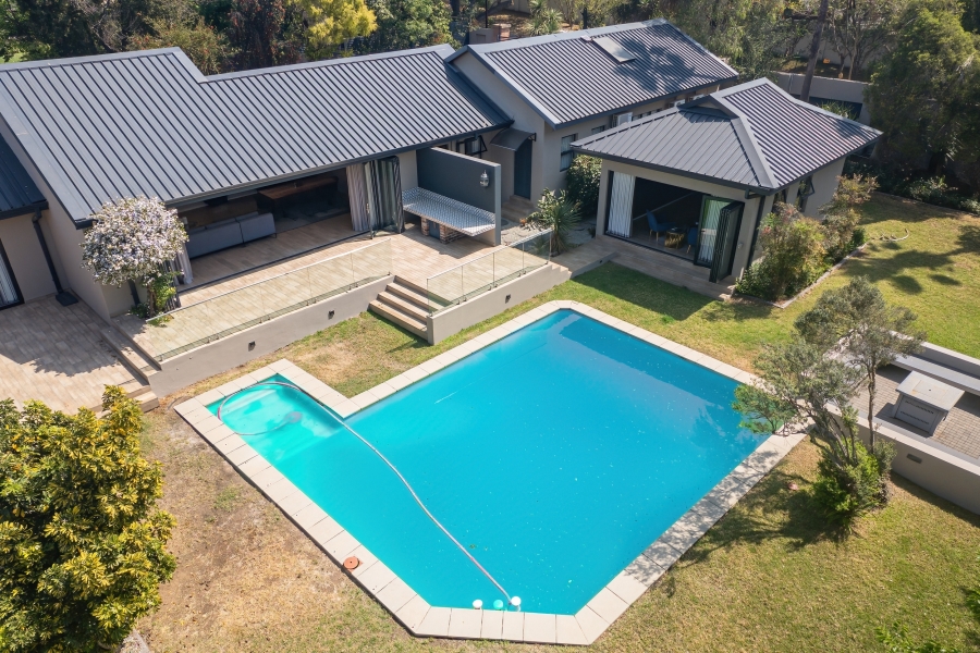 8 Bedroom Property for Sale in Bryanston Gauteng