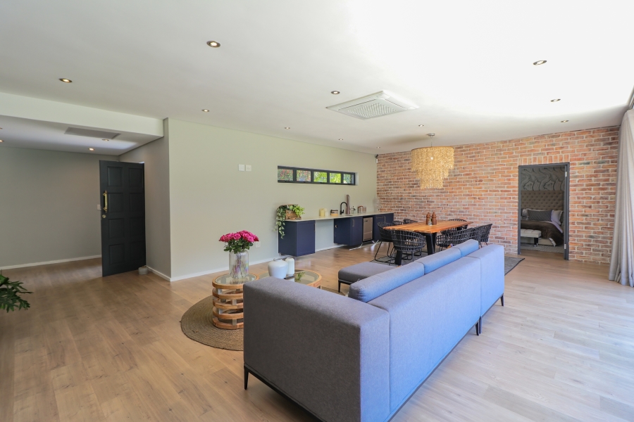 8 Bedroom Property for Sale in Bryanston Gauteng
