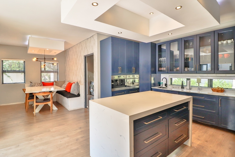 8 Bedroom Property for Sale in Bryanston Gauteng