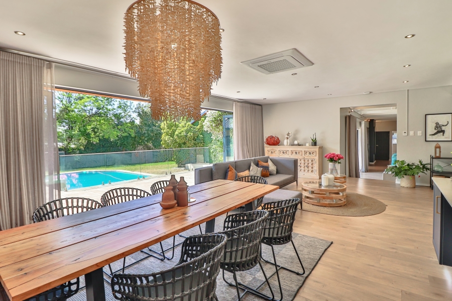 8 Bedroom Property for Sale in Bryanston Gauteng
