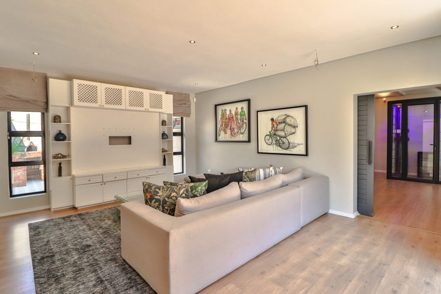 8 Bedroom Property for Sale in Bryanston Gauteng