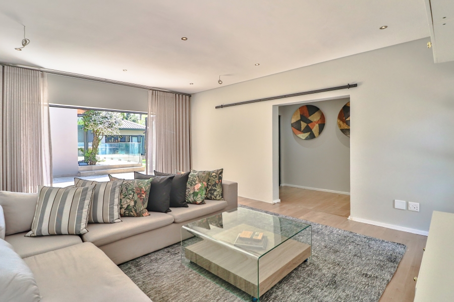 8 Bedroom Property for Sale in Bryanston Gauteng