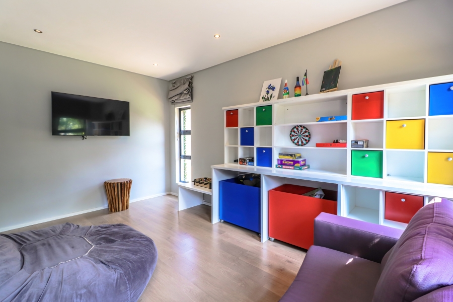8 Bedroom Property for Sale in Bryanston Gauteng