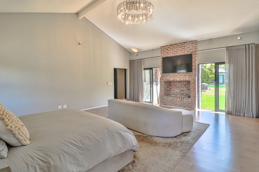 8 Bedroom Property for Sale in Bryanston Gauteng