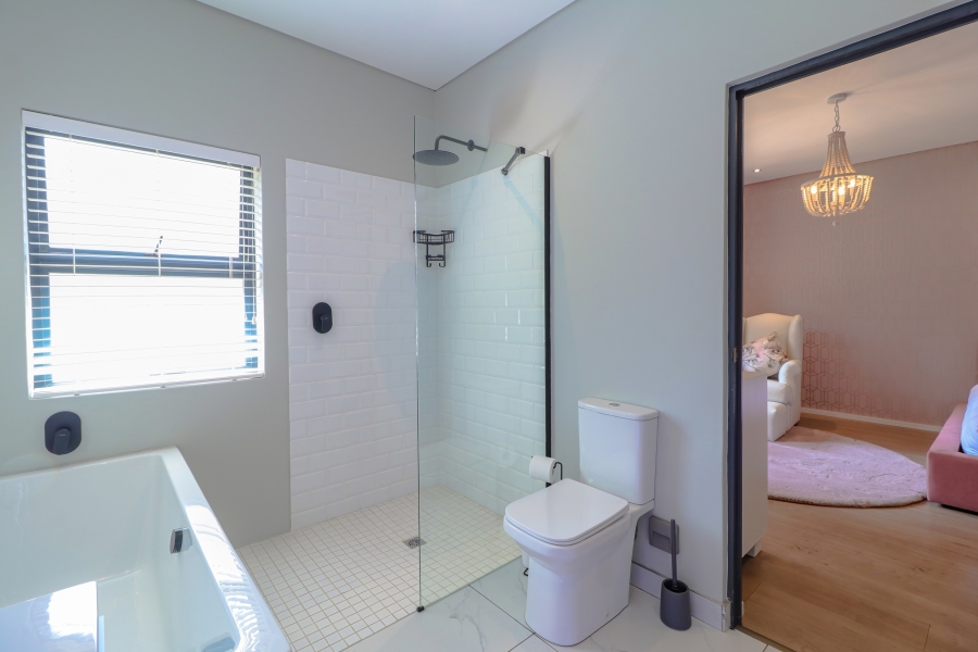 8 Bedroom Property for Sale in Bryanston Gauteng