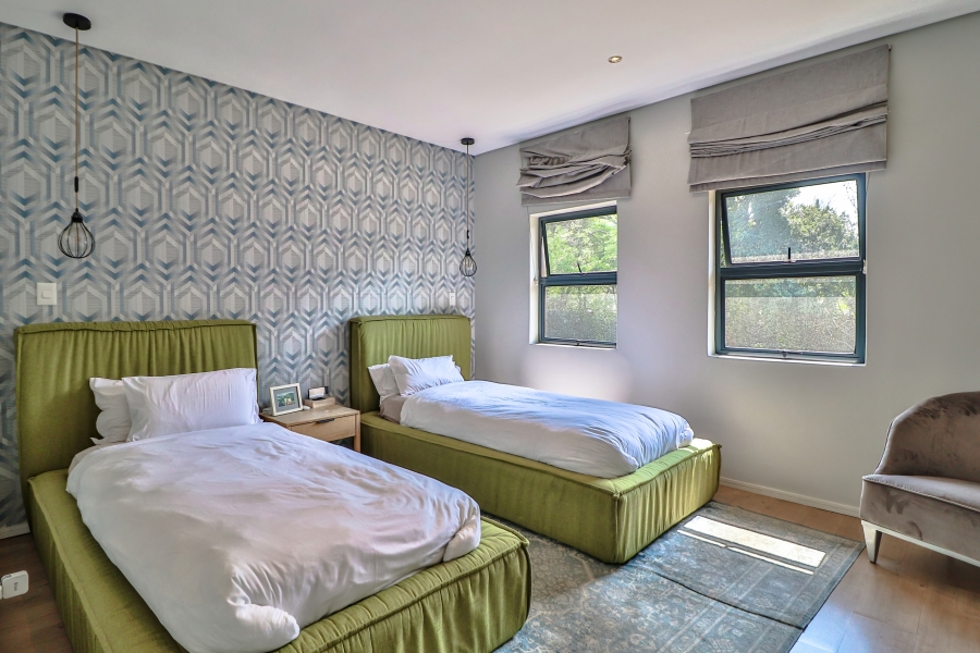 8 Bedroom Property for Sale in Bryanston Gauteng