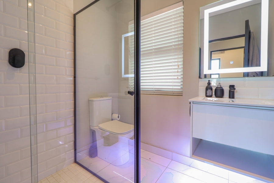 8 Bedroom Property for Sale in Bryanston Gauteng