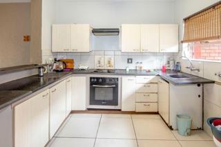 2 Bedroom Property for Sale in Windsor East Gauteng