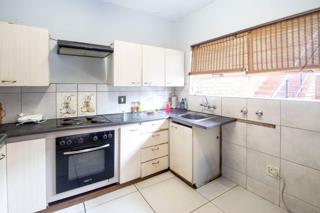 2 Bedroom Property for Sale in Windsor East Gauteng