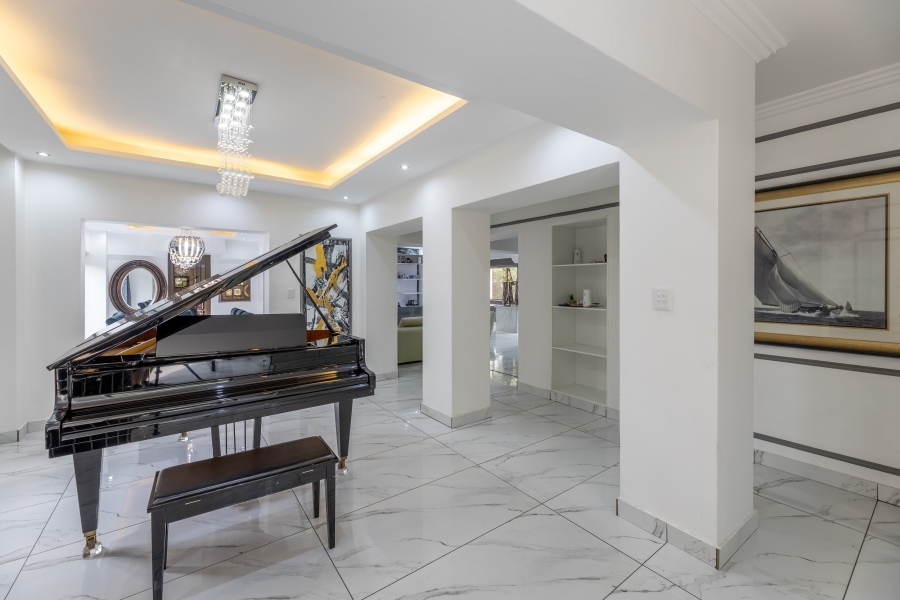 4 Bedroom Property for Sale in Broadacres Gauteng