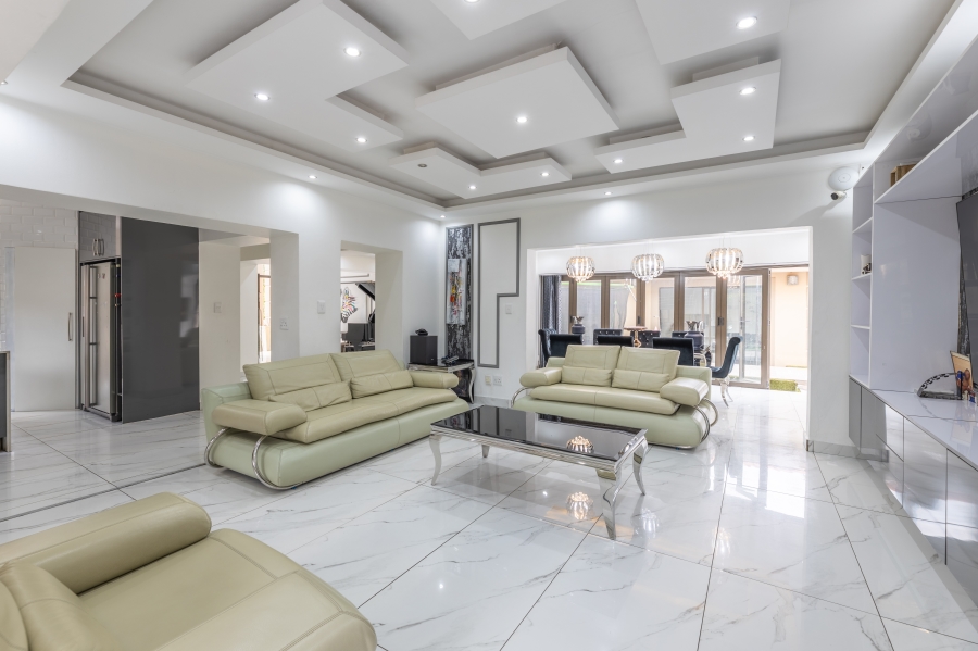 4 Bedroom Property for Sale in Broadacres Gauteng