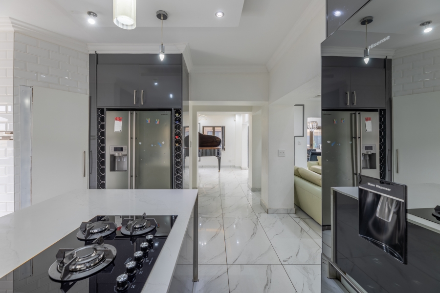 4 Bedroom Property for Sale in Broadacres Gauteng