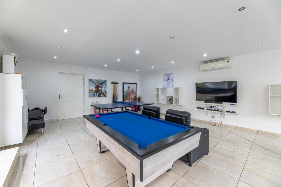 4 Bedroom Property for Sale in Broadacres Gauteng