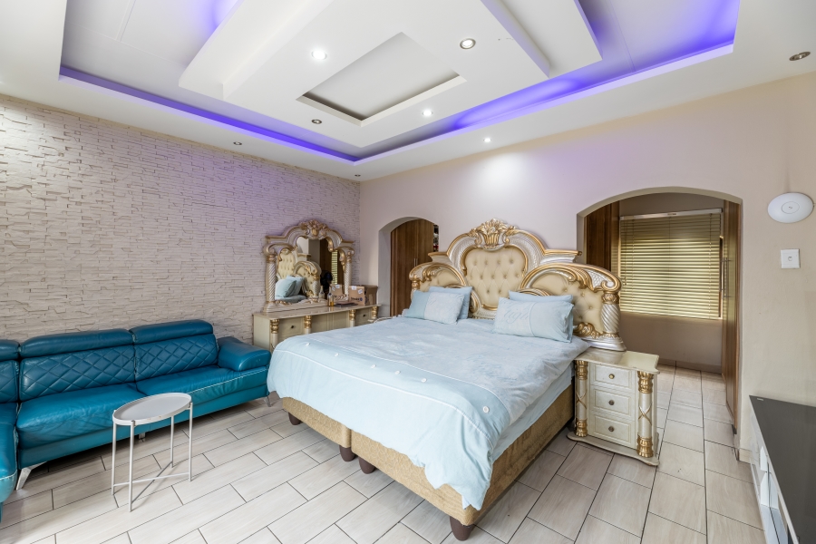 4 Bedroom Property for Sale in Broadacres Gauteng