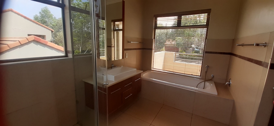 4 Bedroom Property for Sale in Waterkloof Ridge Gauteng