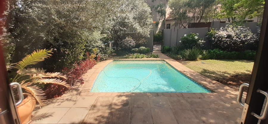 4 Bedroom Property for Sale in Waterkloof Ridge Gauteng