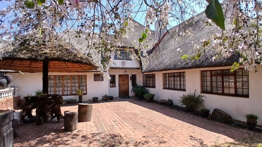 9 Bedroom Property for Sale in Mnandi Gauteng