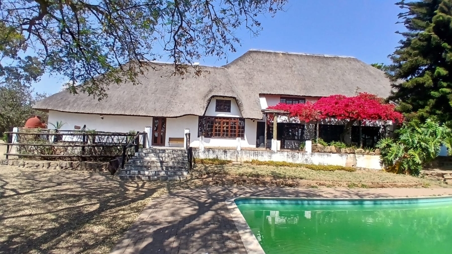 9 Bedroom Property for Sale in Mnandi Gauteng